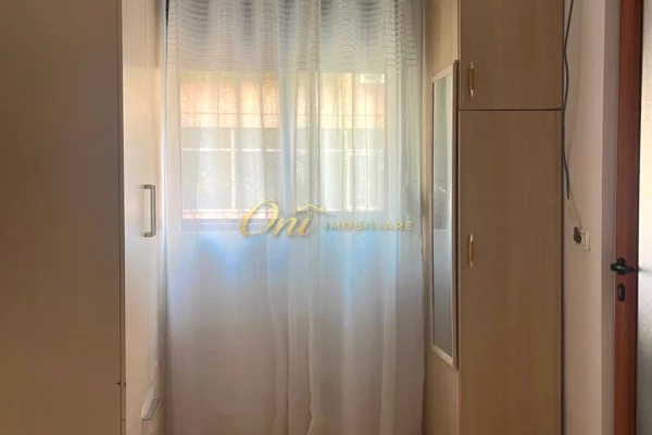 Shtepi me qera Apartament ne Tirane, 1+1, Mobilimi E mobiluar, Pagesa 55,000  Leke.