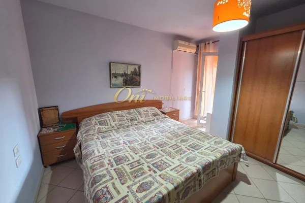 Shtepi me qera Apartament ne Tirane, 2+1, Mobilimi E mobiluar, Pagesa 2,000  Euro.