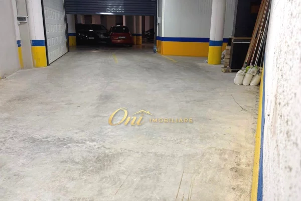 FUSHA E AVIACIONIT MAGAZINE 140M2 PER QERA 
