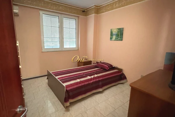 Shtepi me qera Apartament ne Tirane, 3+1, Mobilimi E mobiluar, Pagesa 700  Euro.