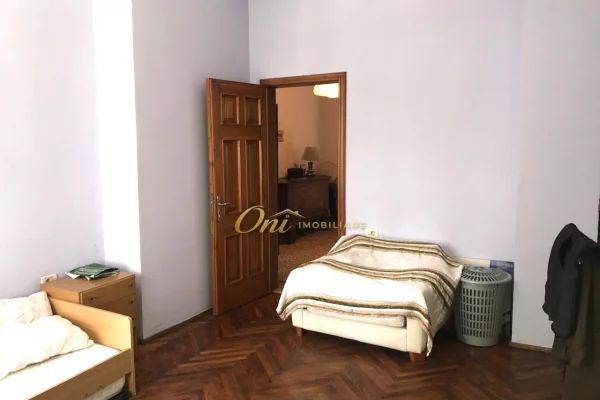 Shtepi me qera Apartament ne Tirane, 3+1, Mobilimi E mobiluar, Pagesa 85,000  Leke.