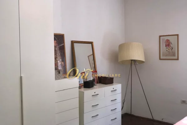 Shtepi me qera Apartament ne Tirane, 3+1, Mobilimi E mobiluar, Pagesa 85,000  Leke.