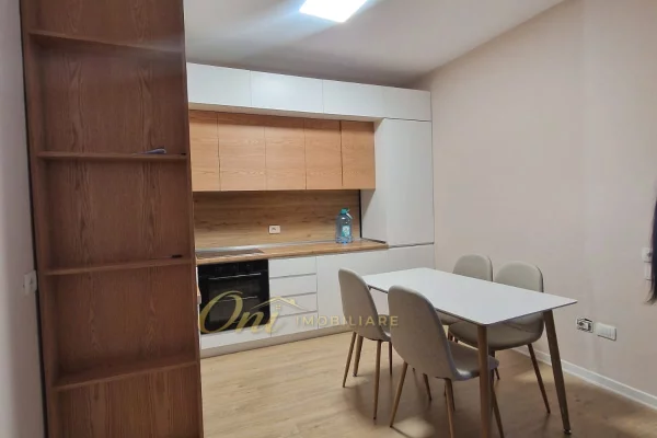 Shtepi me qera Apartament ne Tirane, 2+1, Mobilimi E mobiluar, Pagesa 60,000  Leke.
