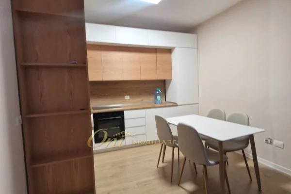 Shtepi me qera Apartament ne Tirane, 2+1, Mobilimi E mobiluar, Pagesa 60,000  Leke.