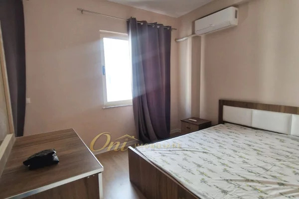 Shtepi me qera Apartament ne Tirane, 2+1, Mobilimi E mobiluar, Pagesa 60,000  Leke.