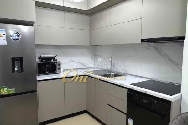 Shtepi me qera Apartament ne Tirane, 2+1, Mobilimi E mobiluar, Pagesa 65,000  Leke.