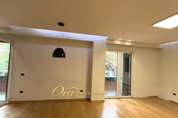 BLLOK AMBIENT ZYRE PER QERA 