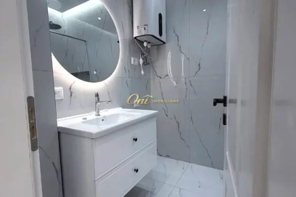 Shtepi ne shitje Apartament ne Tirane, 1+1, Mobilimi Bosh, pa mobiluar, Pagesa 16,500,000  Leke.