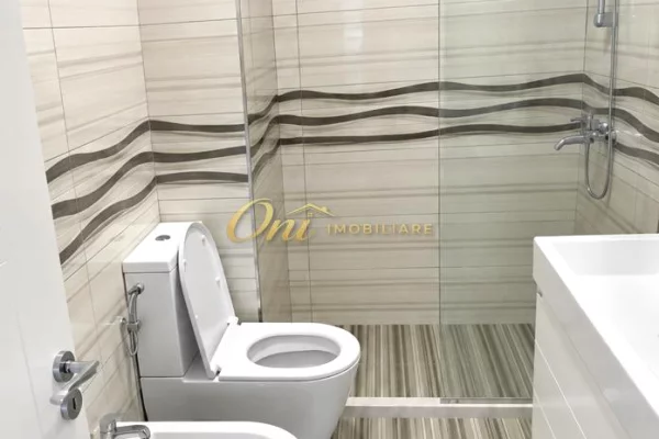 Shtepi me qera Apartament ne Tirane, 2+1, Mobilimi E mobiluar, Pagesa 700  Euro.
