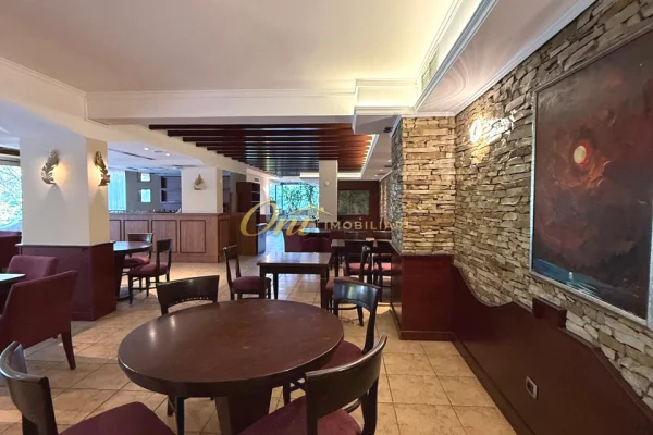 BRRYLI JEPET RESTORSNT PER QERA 400M2
