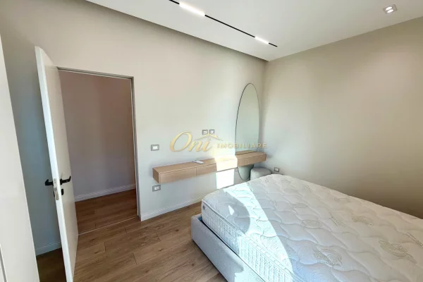 Shtepi me qera Apartament ne Tirane, 3+1, Mobilimi E mobiluar, Pagesa 3,200  Euro.