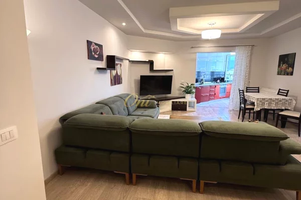 Shtepi ne shitje Apartament ne Tirane, 2+1, Mobilimi E mobiluar, Pagesa 24,500,000  Leke.