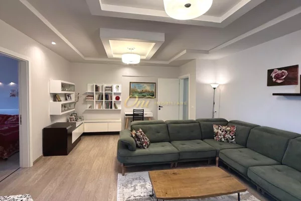 Shtepi ne shitje Apartament ne Tirane, 2+1, Mobilimi E mobiluar, Pagesa 24,500,000  Leke.