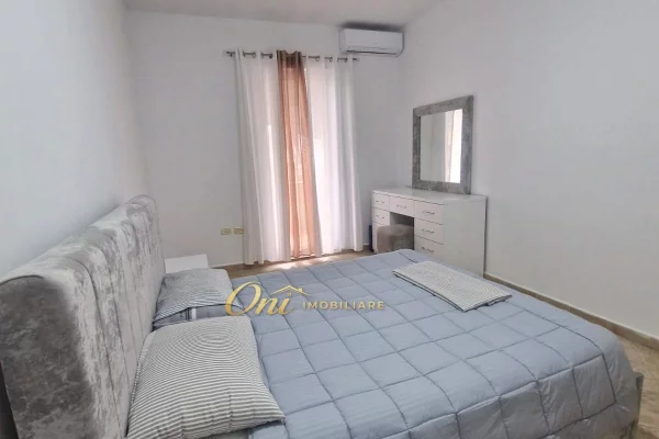 Shtepi me qera Apartament ne Tirane, 2+1, Mobilimi E mobiluar, Pagesa 70,000  Leke.