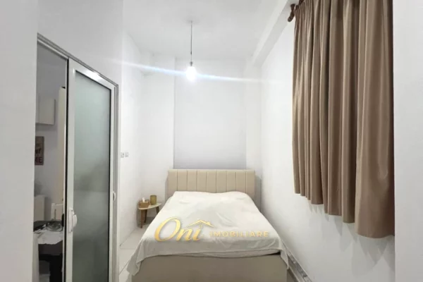Shtepi me qera Apartament ne Tirane, 1+1, Mobilimi E mobiluar, Pagesa 400  Euro.