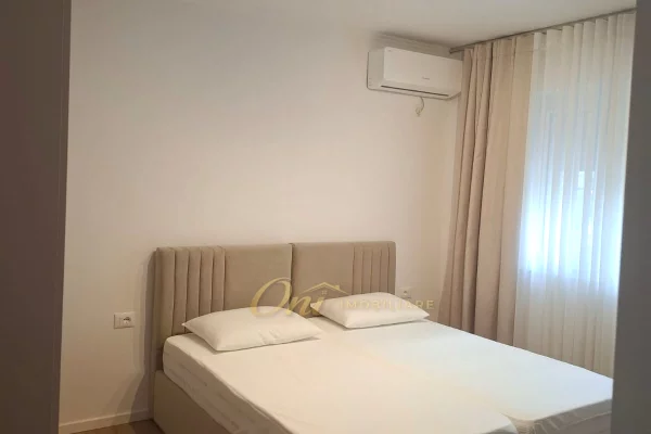 Appartamento in affitto a Tirana 1+1, Arredato