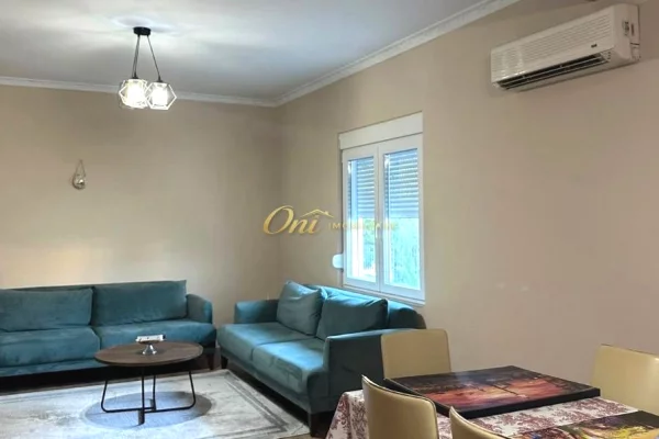 Shtepi me qera Apartament ne Tirane, 2+1, Mobilimi E mobiluar, Pagesa 80,000  Leke.