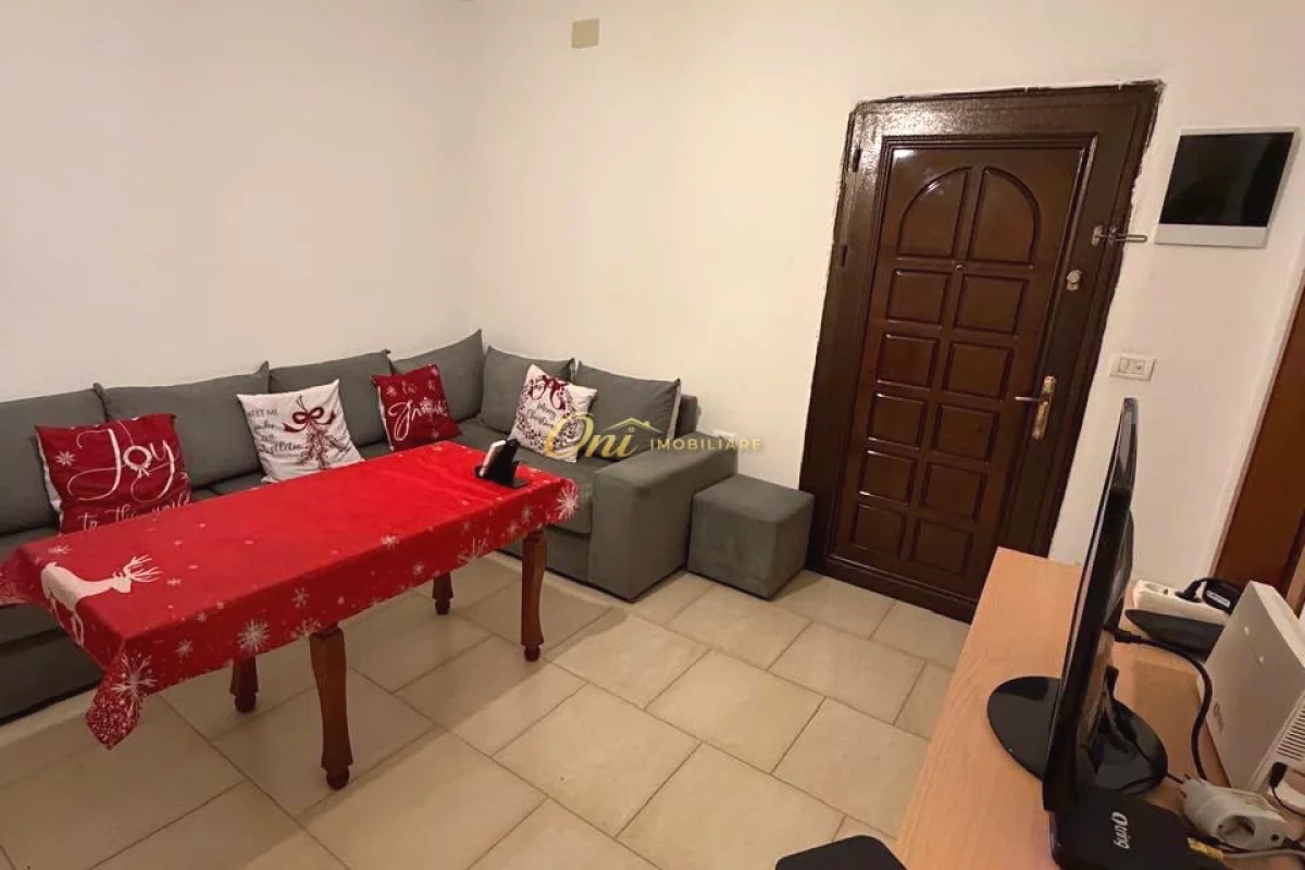 Shtepi me qera Apartament ne Tirane, 1+1, Mobilimi E mobiluar, Pagesa 50,000  Leke.
