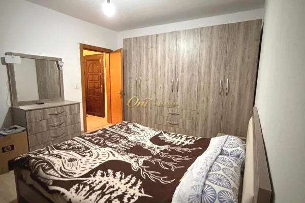 Shtepi me qera Apartament ne Tirane, 1+1, Mobilimi E mobiluar, Pagesa 50,000  Leke.