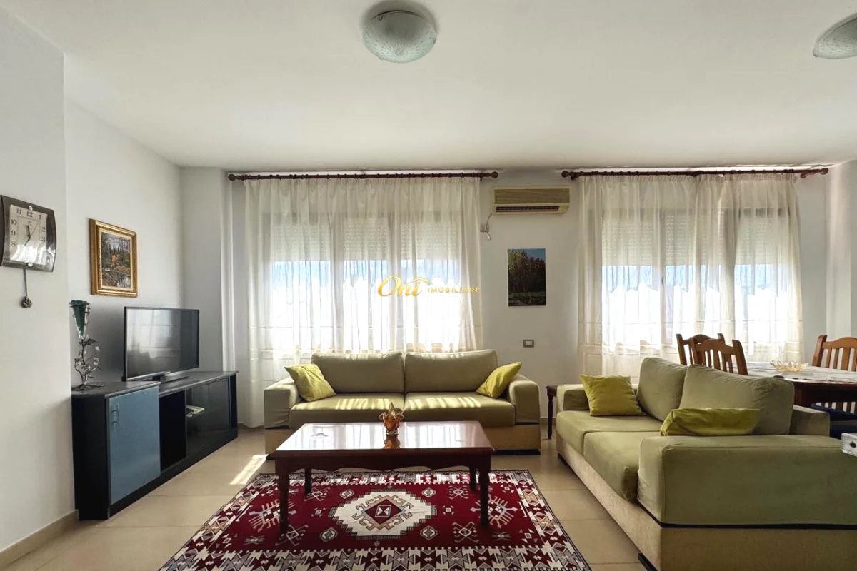 Shtepi me qera Apartament ne Tirane, 2+1, Mobilimi E mobiluar, Pagesa 70,000  Leke.