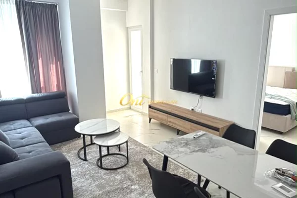 Shtepi me qera Apartament ne Tirane, 1+1, Mobilimi E mobiluar, Pagesa 60,000  Leke.