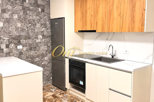 Shtepi me qera Apartament ne Tirane, 1+1, Mobilimi E mobiluar, Pagesa 400  Euro.