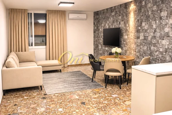 Shtepi me qera 1+1 ne Tirane - 400 Euro