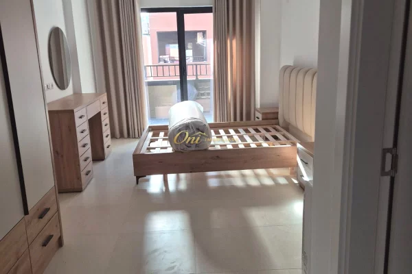 Shtepi me qera Apartament ne Tirane, 2+1, Mobilimi E mobiluar, Pagesa 85,000  Leke.