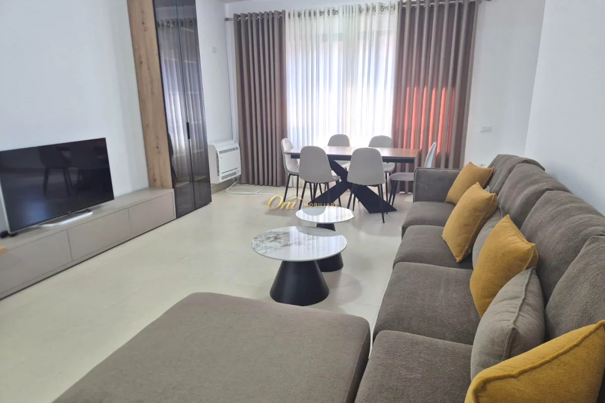 Shtepi me qera Apartament ne Tirane, 2+1, Mobilimi E mobiluar, Pagesa 85,000  Leke.