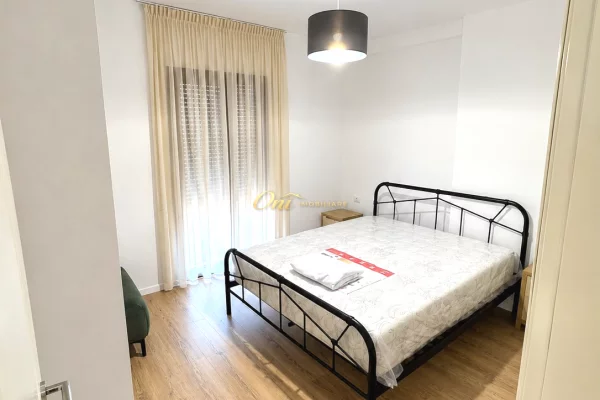 Shtepi me qera Apartament ne Tirane, 2+1, Mobilimi E mobiluar, Pagesa 85,000  Leke.