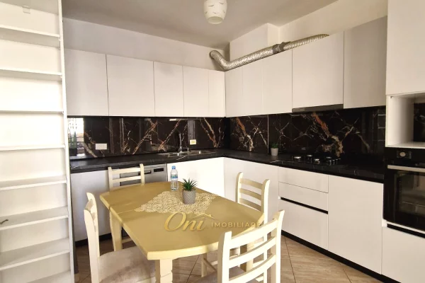 Shtepi ne shitje Apartament ne Tirane, 2+1, Mobilimi E mobiluar, Pagesa 16,500,000  Leke.