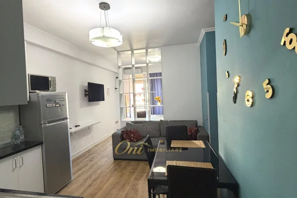 Shtepi me qera Apartament ne Tirane, Garsoniere, Mobilimi E mobiluar, Pagesa 38,000  Leke.