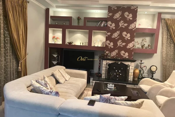Shtepi me qera Apartament ne Tirane, 3+1, Mobilimi E mobiluar, Pagesa 80,000  Leke.