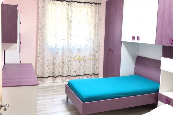 Shtepi me qera Apartament ne Tirane, 2+1, Mobilimi E mobiluar, Pagesa 65,000  Leke.