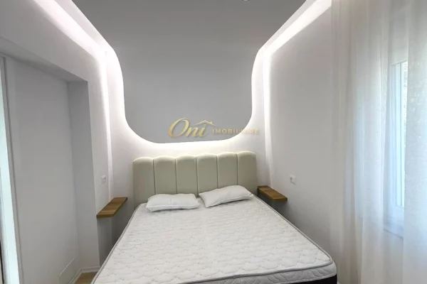 Shtepi me qera Apartament ne Tirane, 4+1, Mobilimi E mobiluar, Pagesa 225,000  Leke.