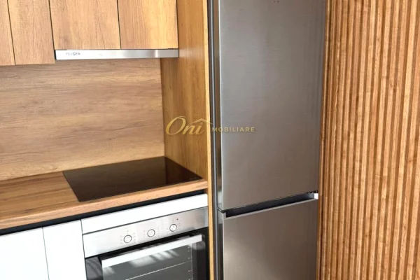 Shtepi me qera Apartament ne Tirane, 4+1, Mobilimi E mobiluar, Pagesa 225,000  Leke.