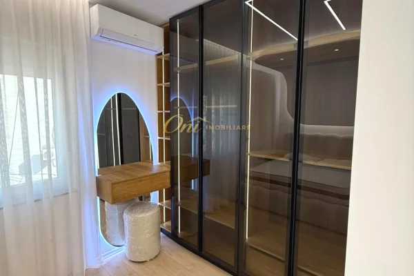 Shtepi me qera Apartament ne Tirane, 4+1, Mobilimi E mobiluar, Pagesa 225,000  Leke.