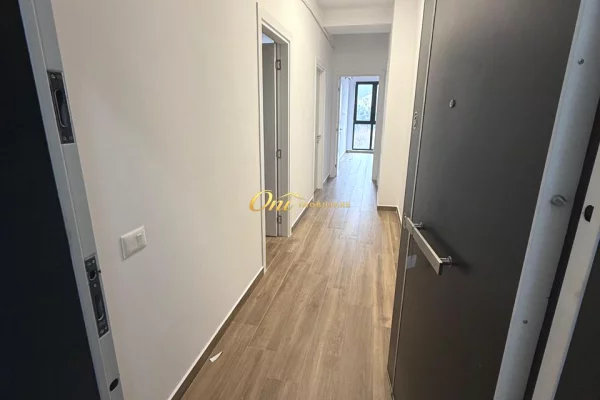 RRUGA E DIBRES AMBIENT ZYRE PER QERA 