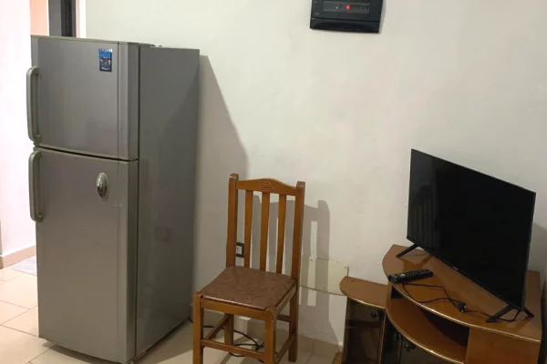 Shtepi me qera Shtepi Private ne Durres, 1+1, Mobilimi E mobiluar, Pagesa 20,000  Leke.