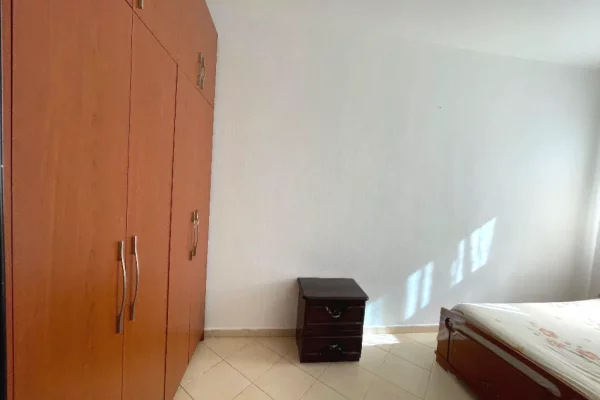 Shtepi me qera Apartament ne Tirane, 1+1, Mobilimi E mobiluar, Pagesa 35,000  Leke.