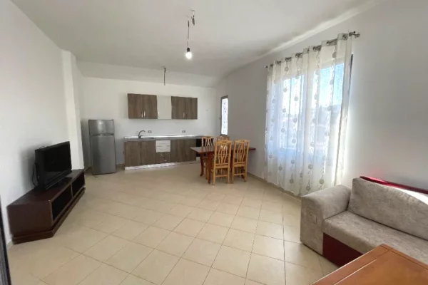 Tirane, jepet me qera apartament Kati 2, 60 m² 350 € (Sauk i ri)
