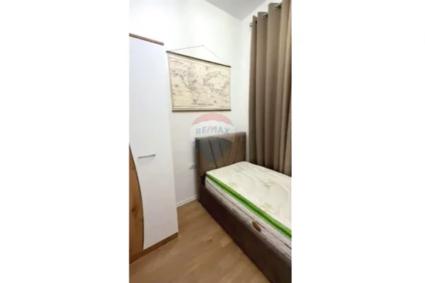 Shtepi me qera Apartament ne Tirane, 2+1, Mobilimi E mobiluar, Pagesa 60,000  Leke.