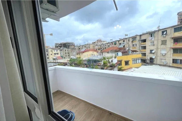 Shtepi me qera Apartament ne Tirane, 2+1, Mobilimi E mobiluar, Pagesa 700  Euro.