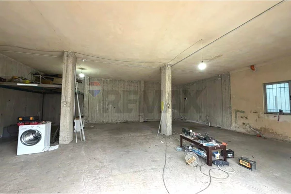 Ambient biznesi me qera 6+1 ne Tirane - 40,000 Leke