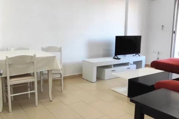 Shtepi me qera Apartament ne Tirane, 1+1, Mobilimi E mobiluar, Pagesa 40,000  Leke.