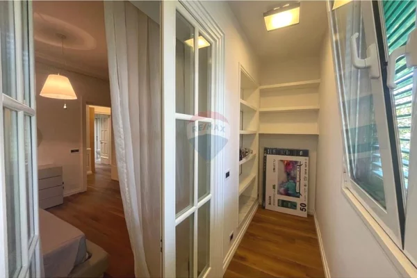 Shtepi me qera Apartament ne Tirane, 2+1, Mobilimi E mobiluar, Pagesa 70,000  Leke.