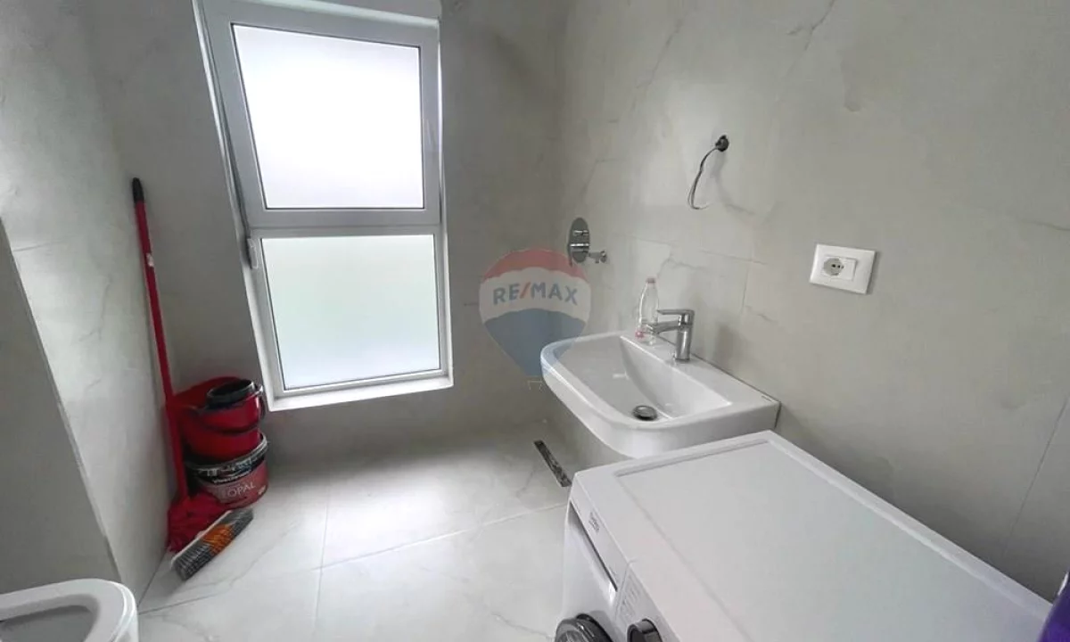 Shtepi ne shitje Apartament ne Tirane, 1+1, Mobilimi E mobiluar, Pagesa 115,000  Euro.