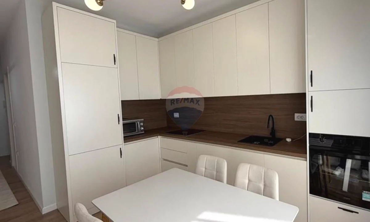 Shtepi me qera Apartament ne Tirane, 2+1, Mobilimi E mobiluar, Pagesa 70,000  Leke.