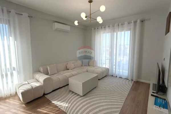Shtepi me qera Apartament ne Tirane, 2+1, Mobilimi E mobiluar, Pagesa 70,000  Leke.