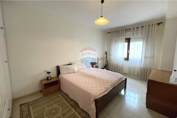 Shtepi me qera Apartament ne Tirane, 1+1, Mobilimi E mobiluar, Pagesa 55,000  Leke.
